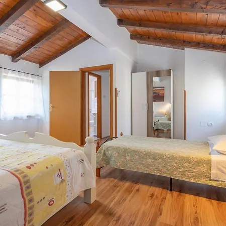Rimanici, A Wonderful And Sunny Pet Friendly * Pican