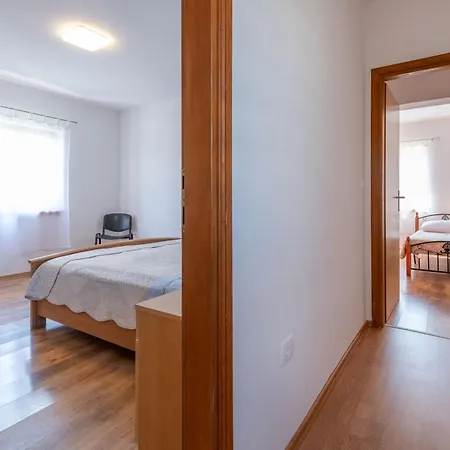 Rimanici, A Wonderful And Sunny Pet Friendly Holiday home Pican